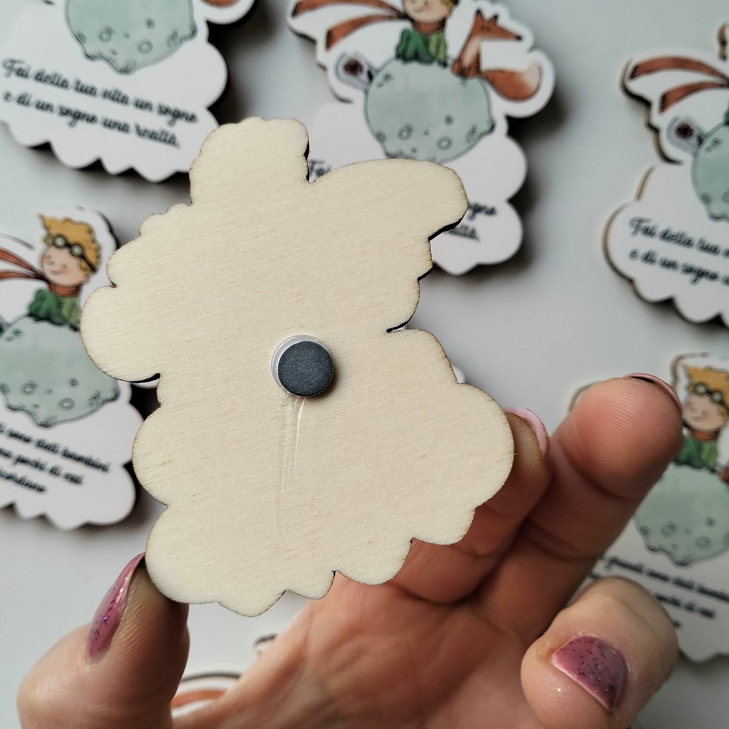Calamita in legno tema Piccolo Principe-Bomboniere con frasi motivazionali
