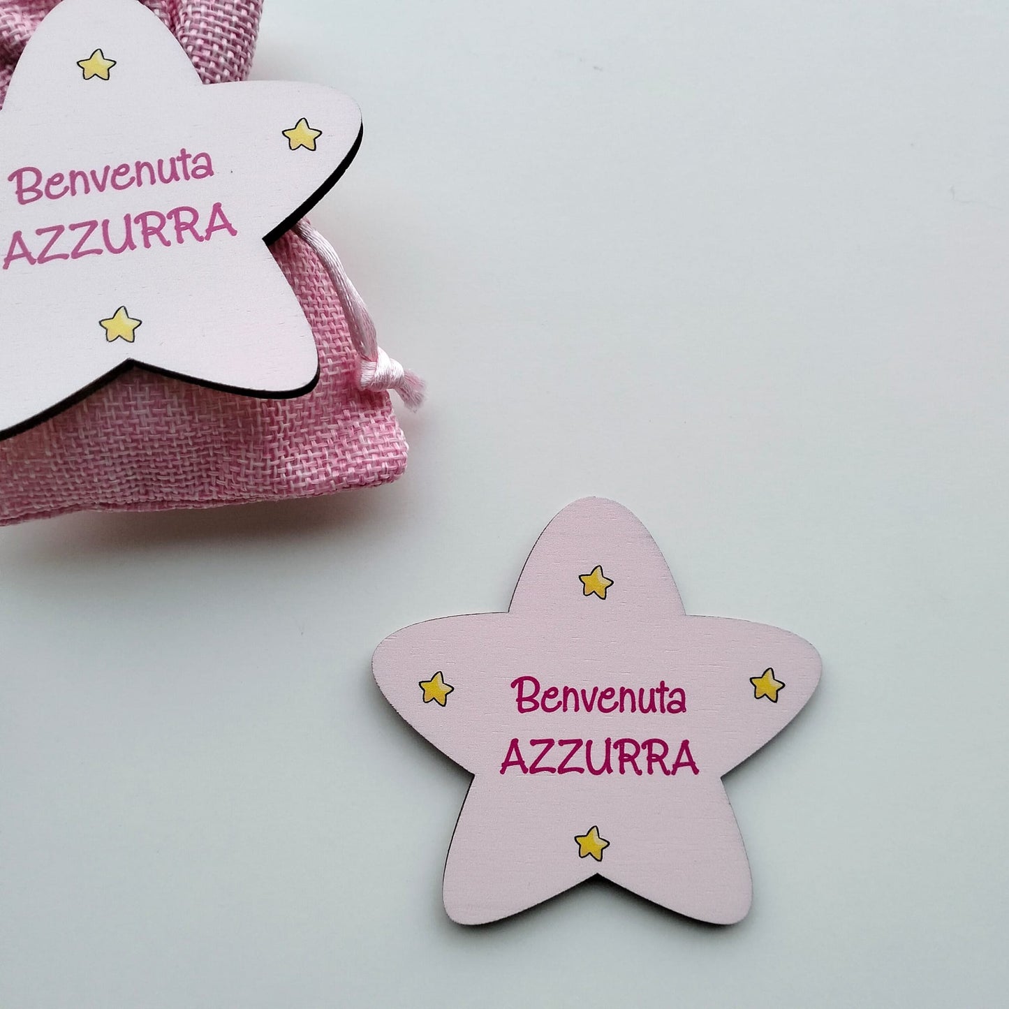 Sacchetto Nascita Bimba in Iuta Rosa – Personalizzato con Nome, Calamita – Elegante Bomboniera Portaconfetti