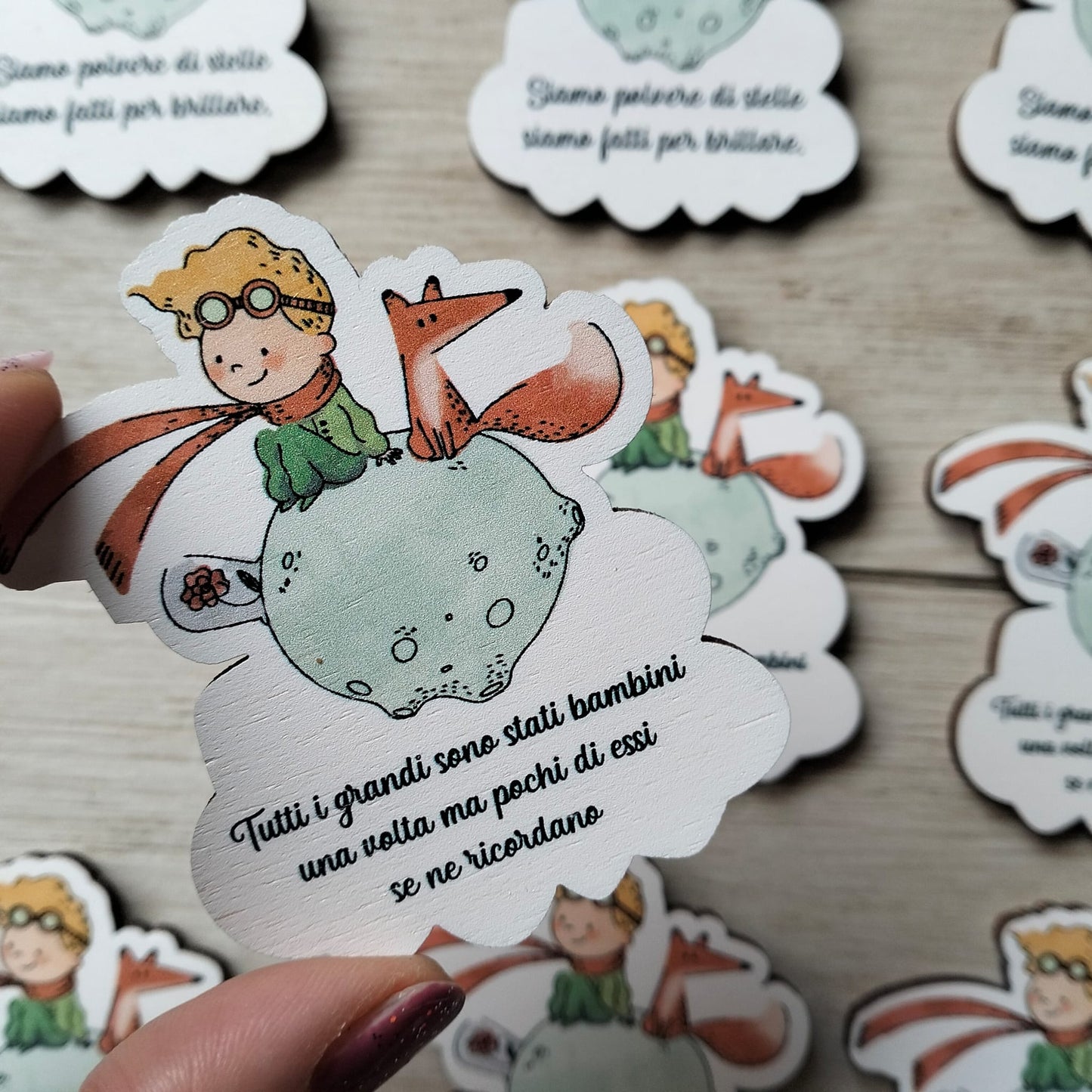 Calamita in legno tema Piccolo Principe-Bomboniere con frasi motivazionali