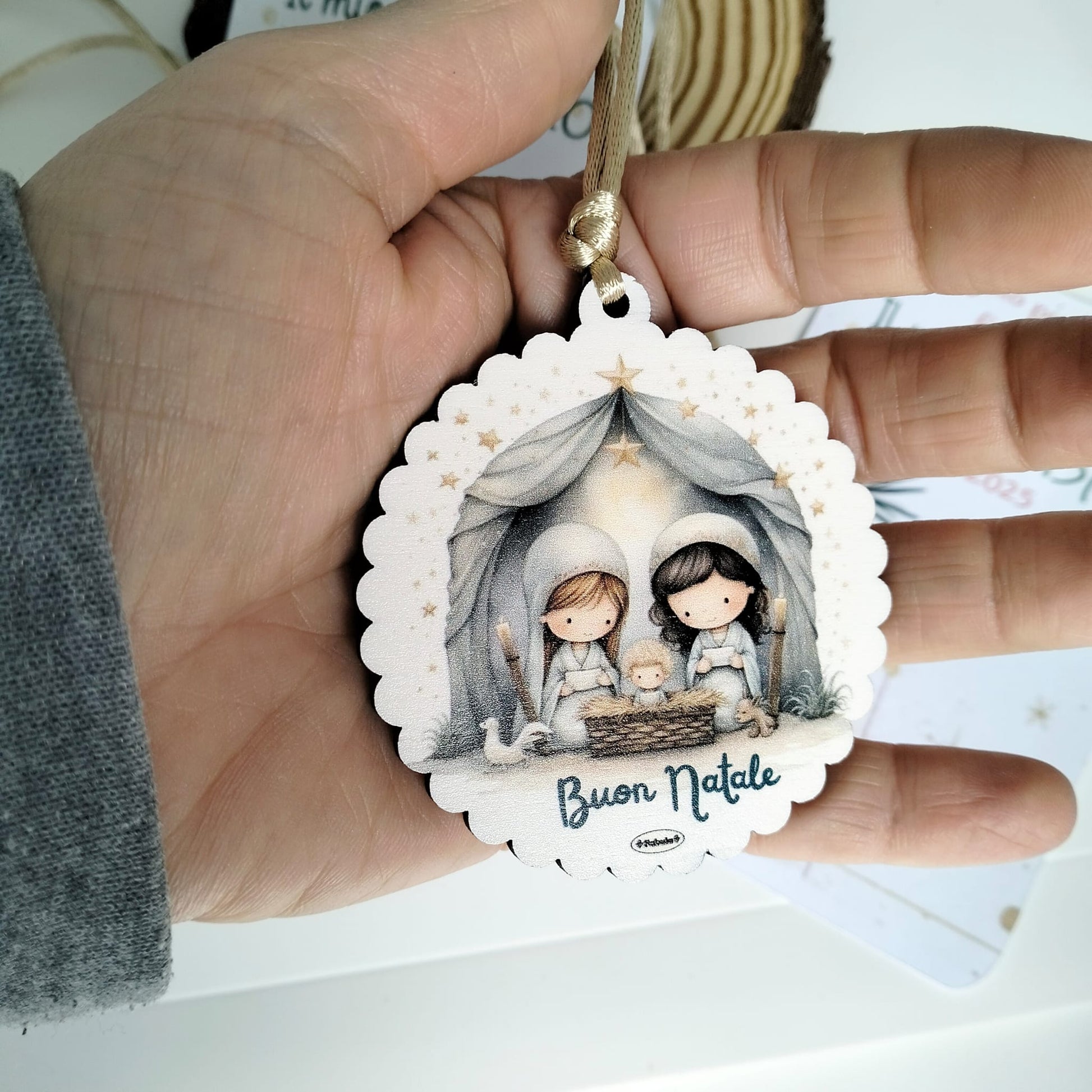 sacra famiglia in legno per albero di natale