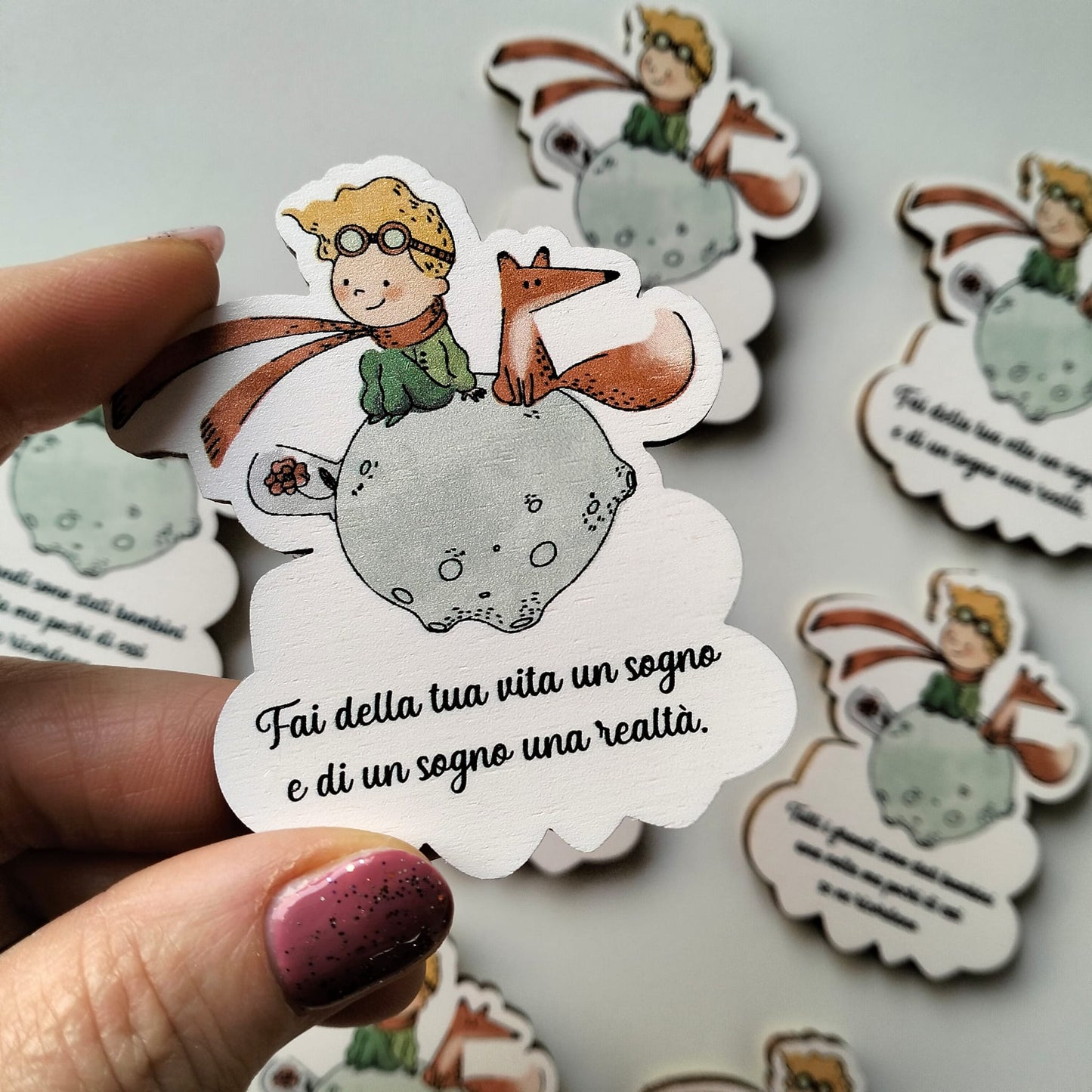 Calamita in legno tema Piccolo Principe-Bomboniere con frasi motivazionali