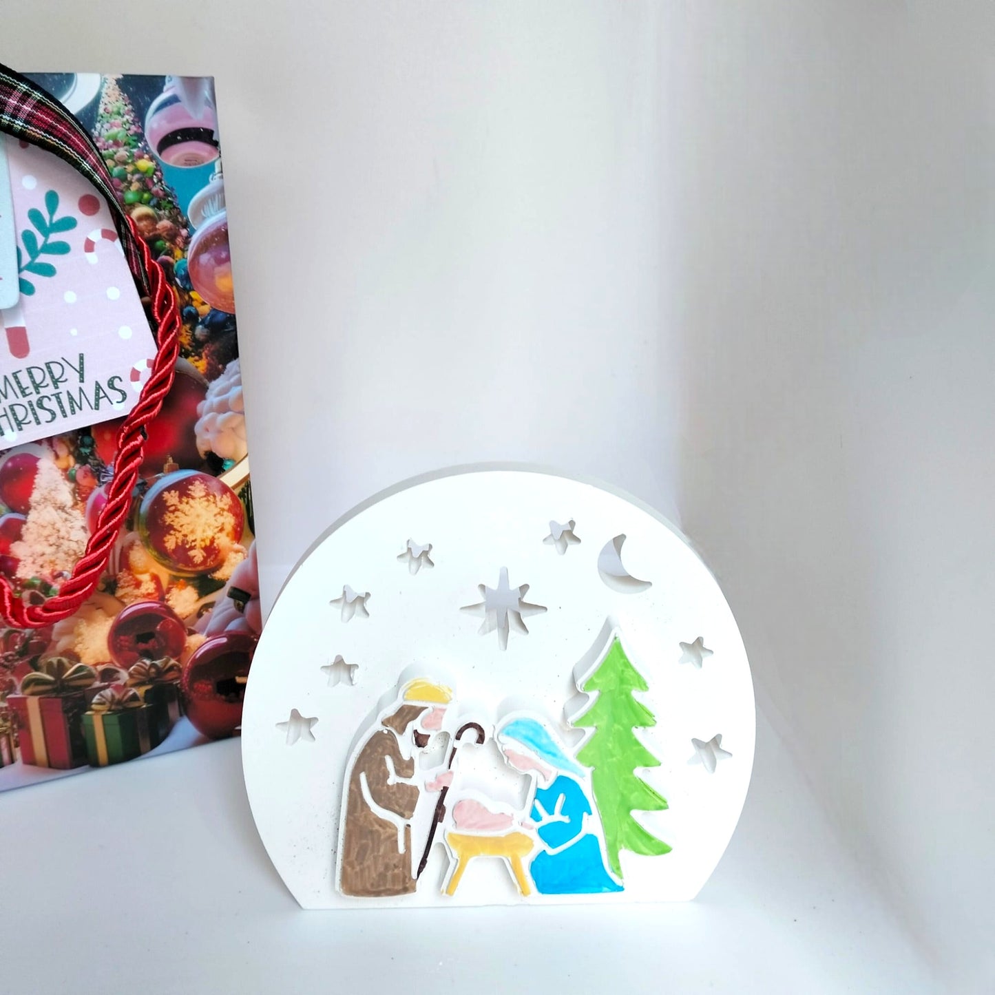 Sacchettino Natalizio Artigianale con Sacra Famiglia – Regalo Elegante 2025