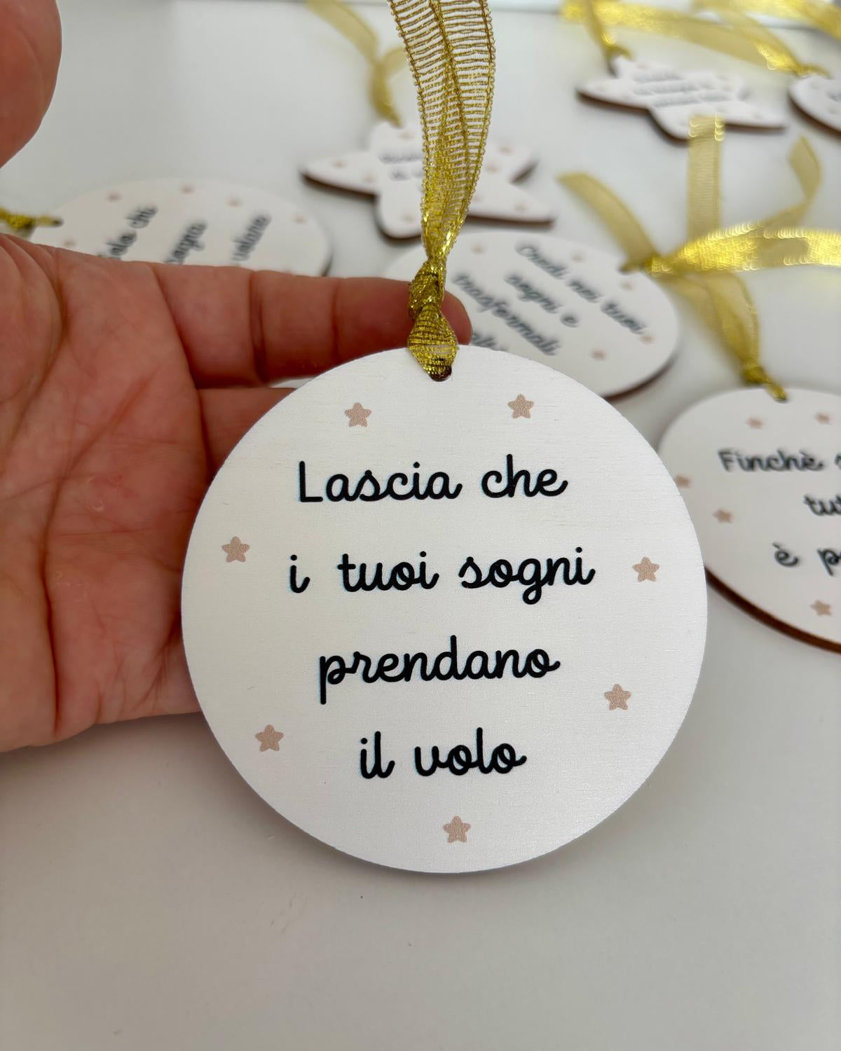 palla per albero di natale con frase : lascia che i tuoi sogni prendano il volo