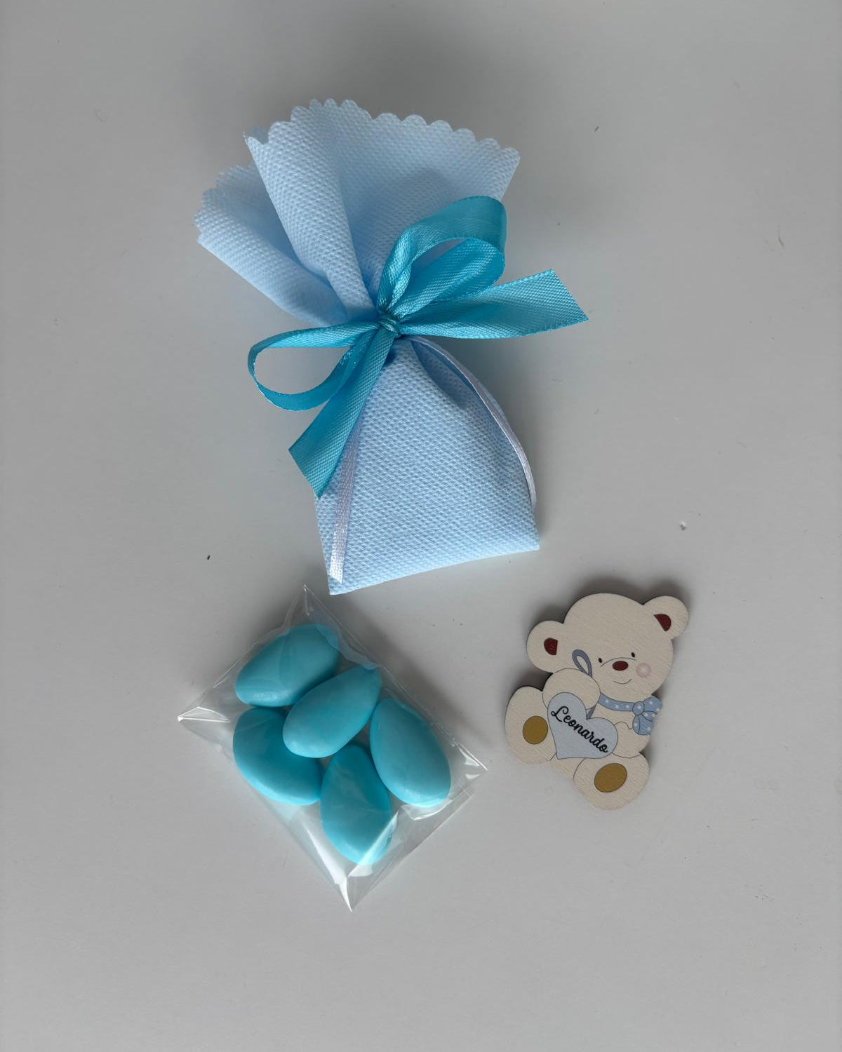 sacchetto con confetti e magnete orsetto